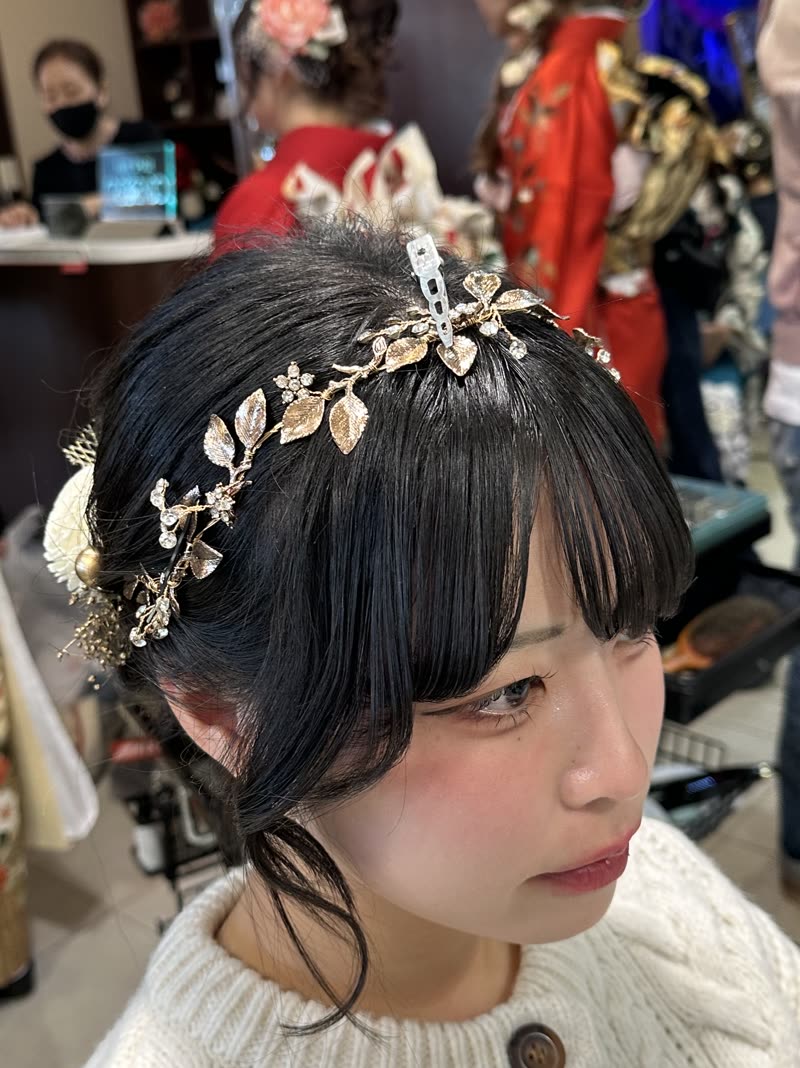 ゴールドアクセ×前髪ぱっつん