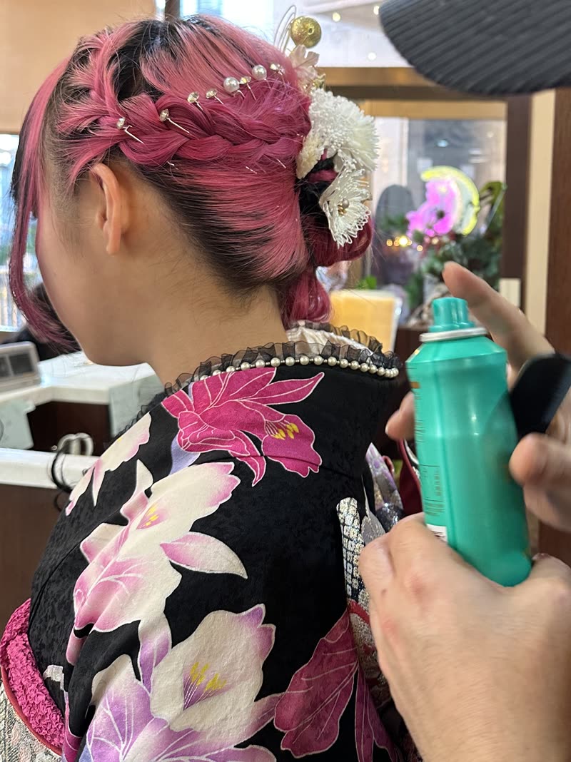 ピンクヘア×編み込み